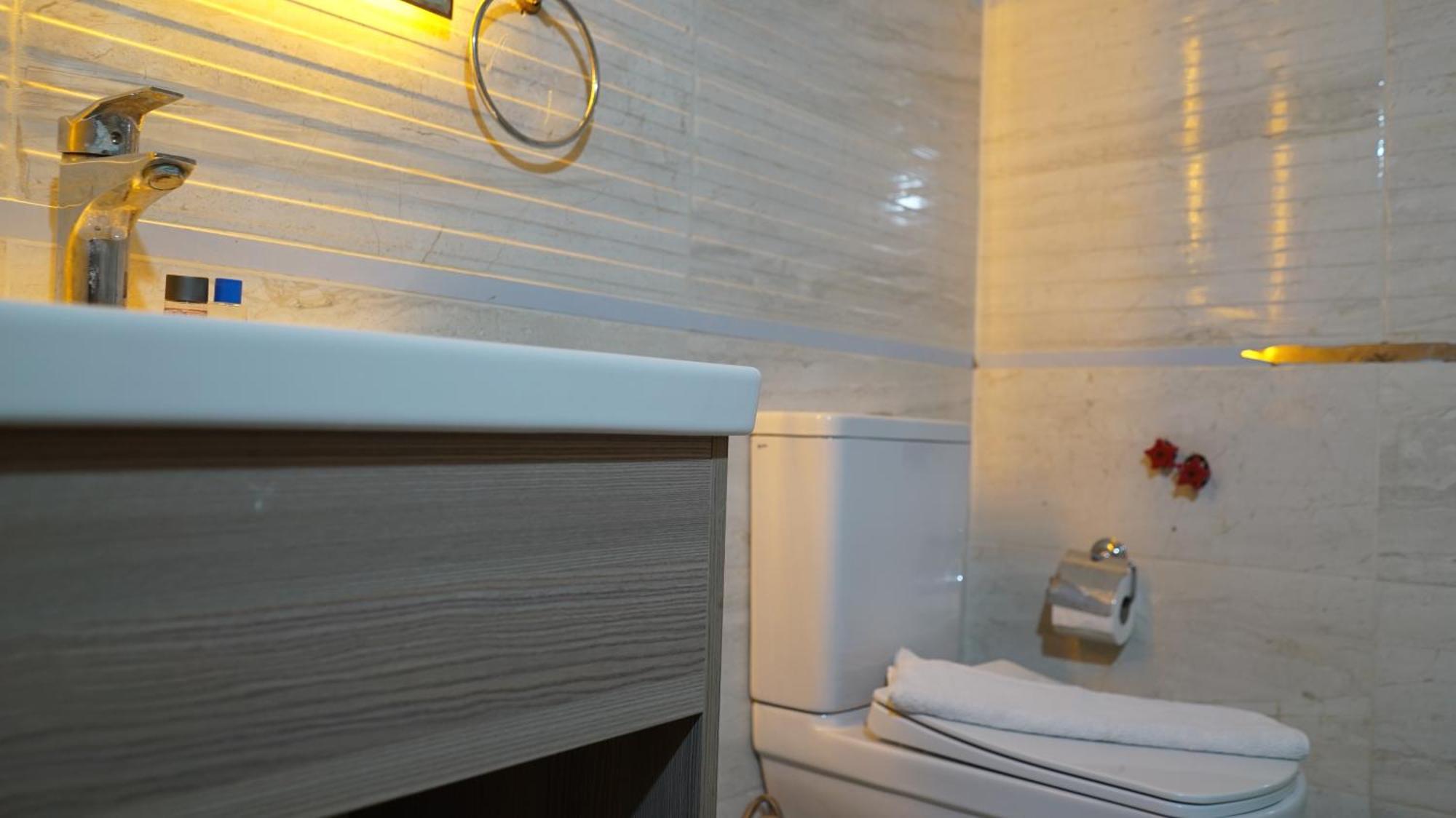 Medos Beach Hotel Kusadasi Exterior photo